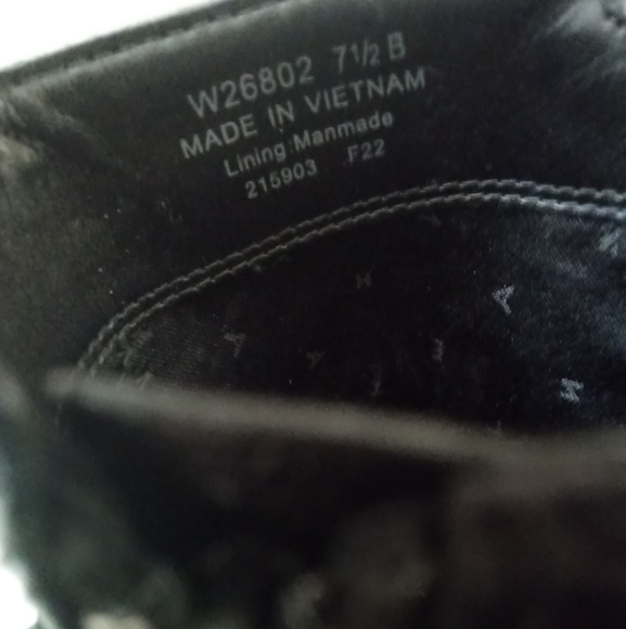 🆕⭐ COLE HAAN black leather buckle ankle boots - Picture 8 of 14